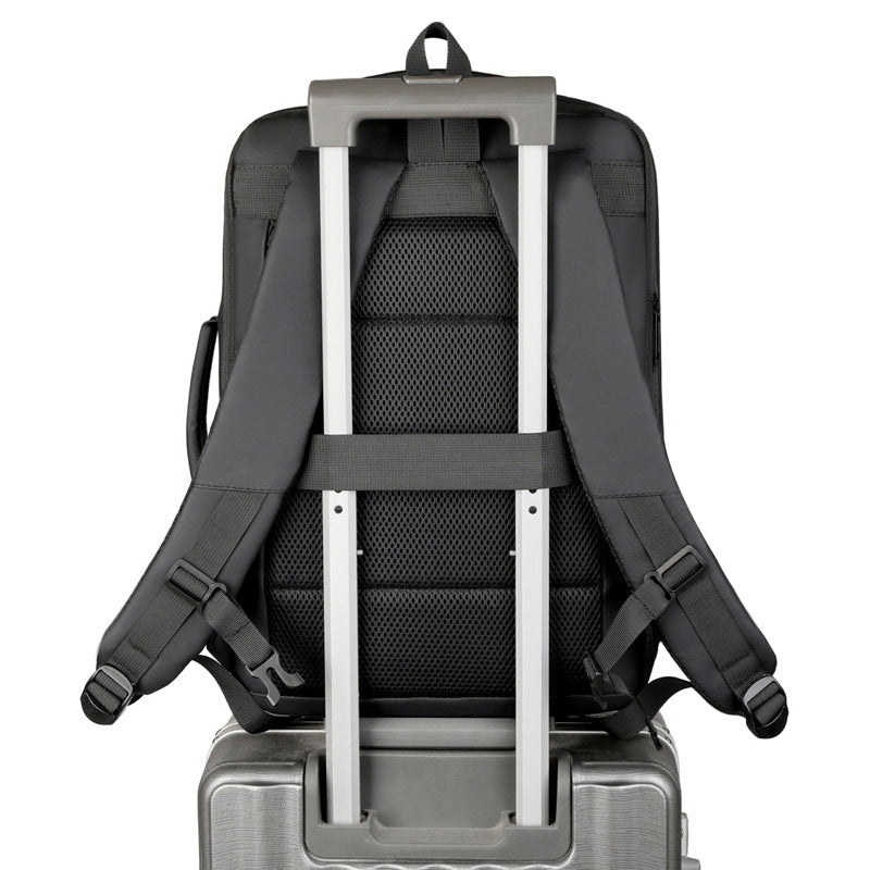 Moderner Laptop-Rucksack mit praktischem USB-Anschluss und innovativem Fächersystem Skanto
