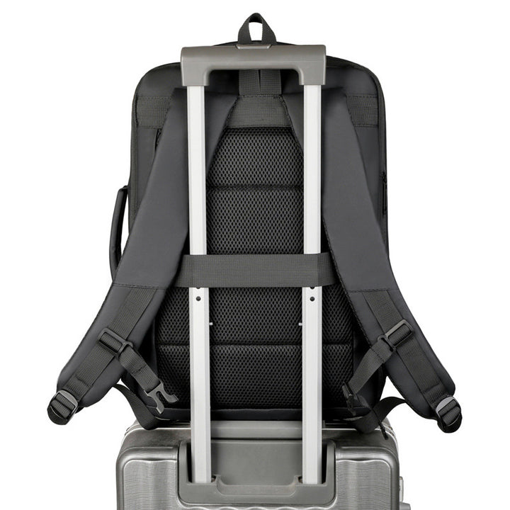 Moderner Laptop-Rucksack mit praktischem USB-Anschluss und innovativem Fächersystem Skanto