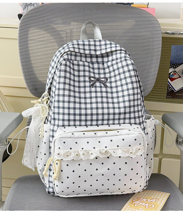 Niedlicher Schulrucksack mit Karomuster