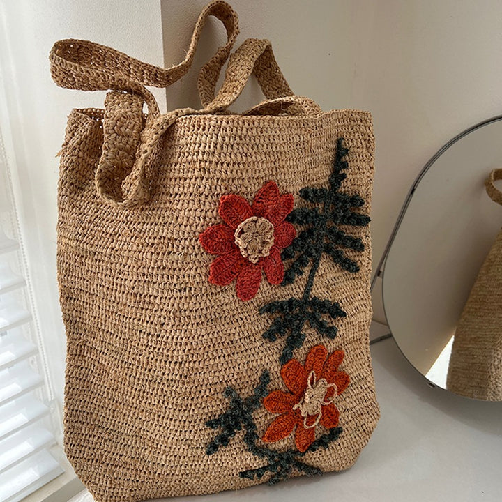 Handgefertigte Strohtasche mit geometrischem Muster Skanto
