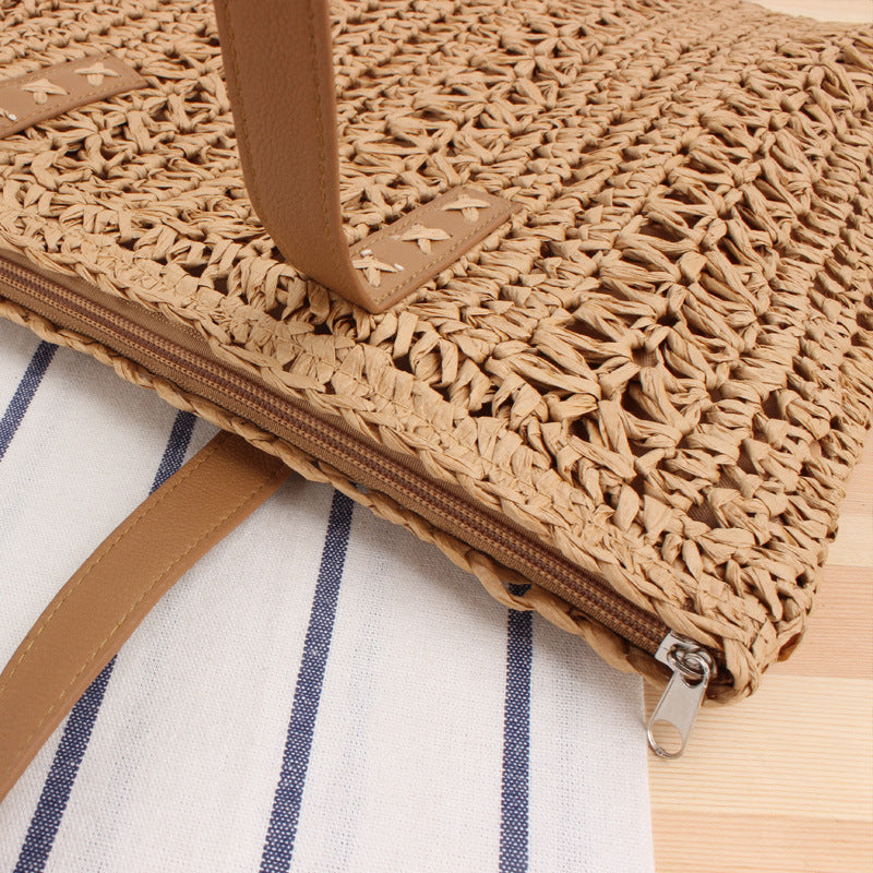 Strand-Umhängetasche aus handgefertigtem Naturmaterial mit robustem Design Skanto