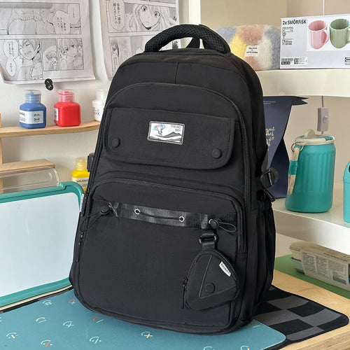 Vielseitiger Schulrucksack mit mehreren Fächern