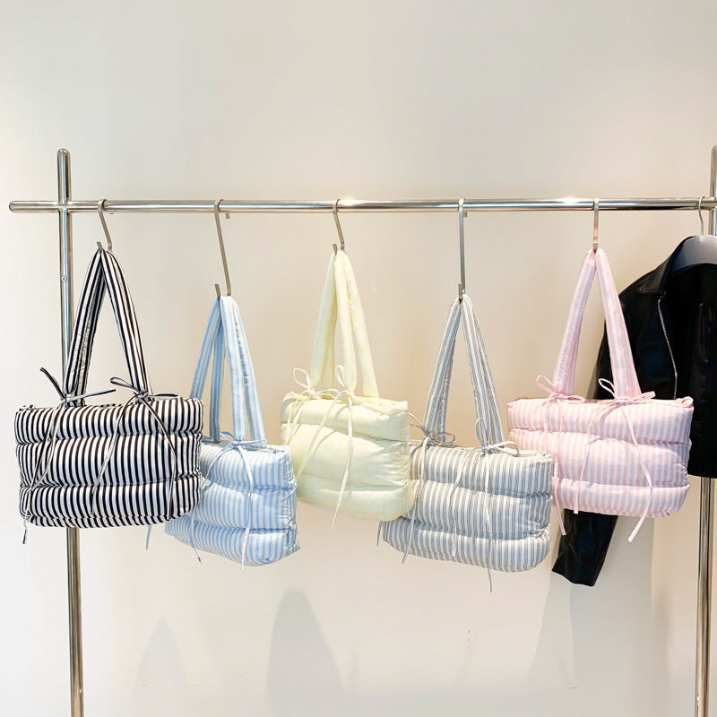 Moderne Tragetasche mit gefüttertem Design Skanto