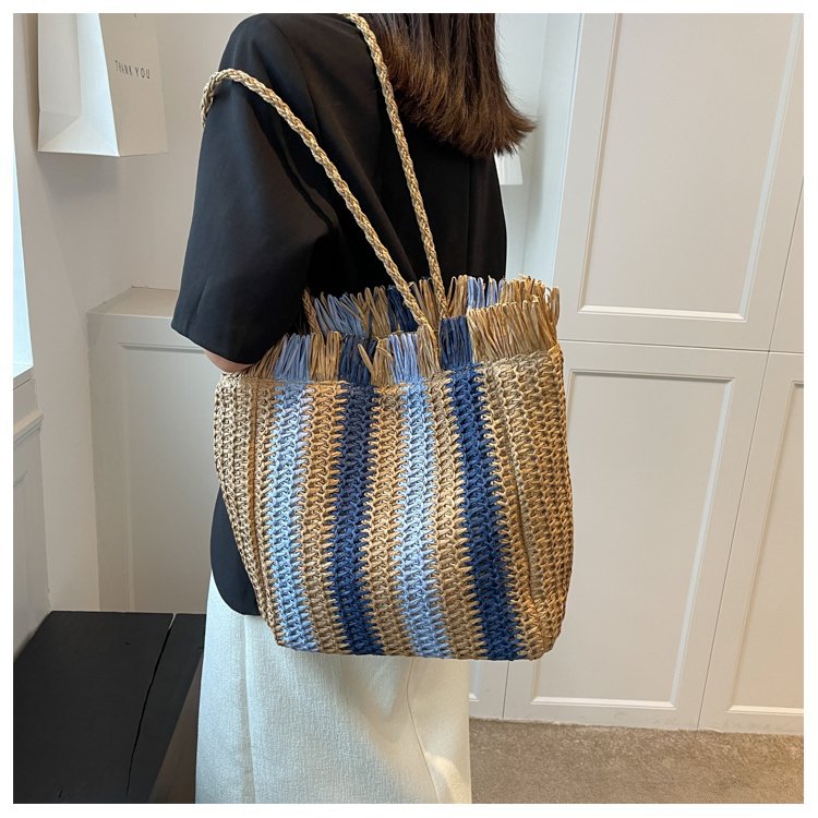 Geflochtene Handtasche aus Naturmaterial Skanto