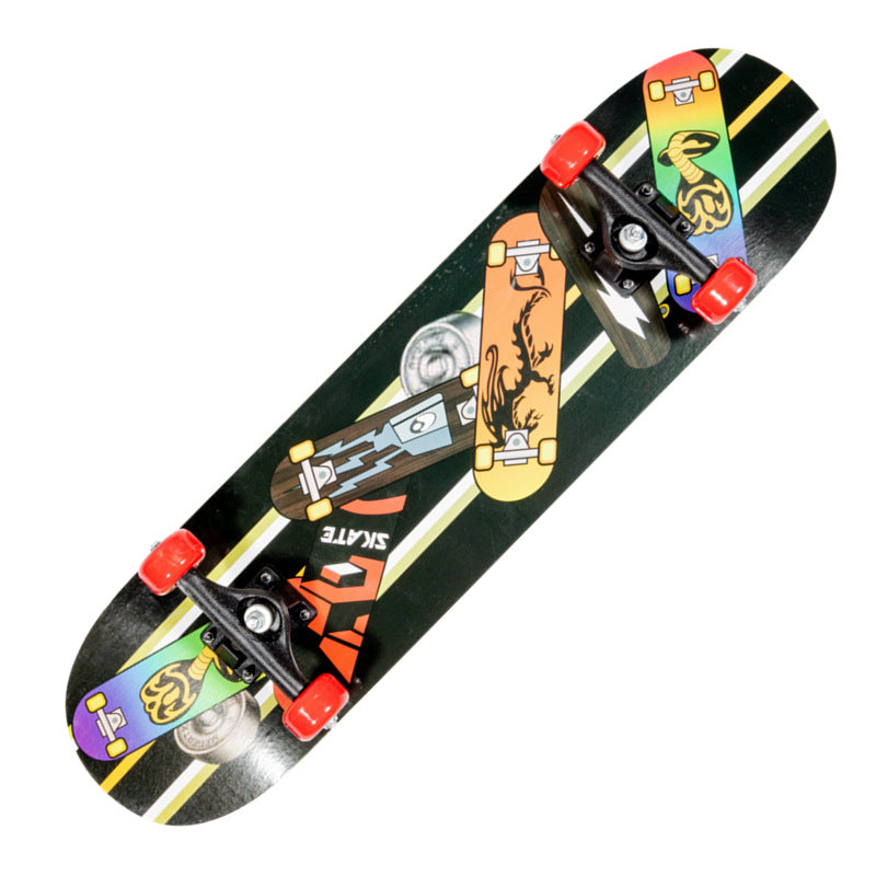 Skateboard mit Drachengrafik Skanto