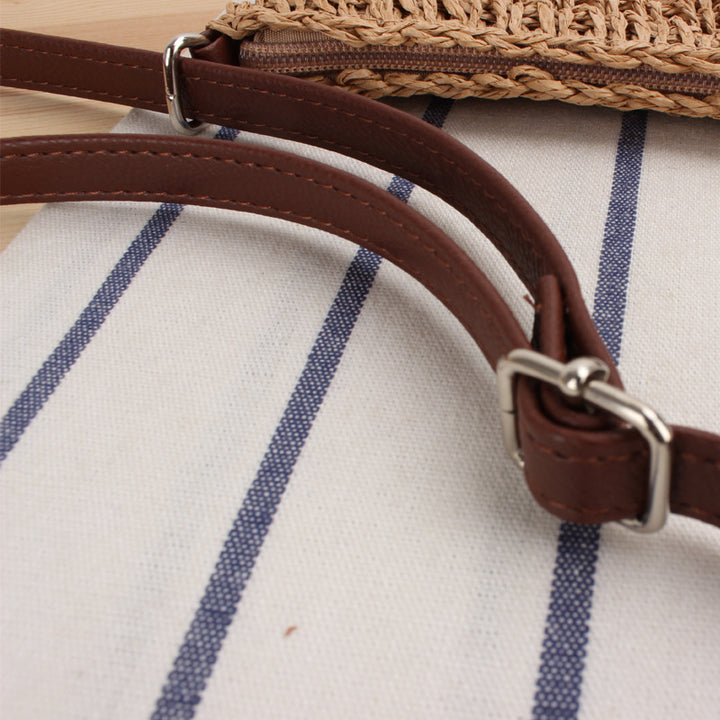 Schultertasche aus gewebtem Naturmaterial mit abnehmbarem Lederriemen Skanto