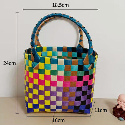 Handgemachte Korbtasche im Karodesign Skanto