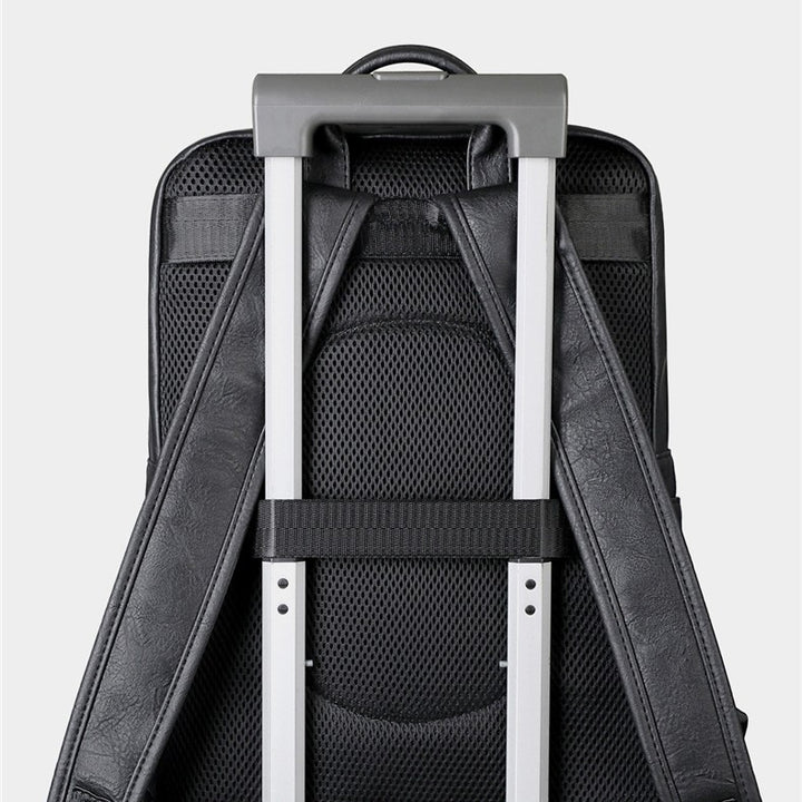 Hochwertiger Kunstleder-Rucksack mit viel Stauraum und ergonomischem Design Skanto