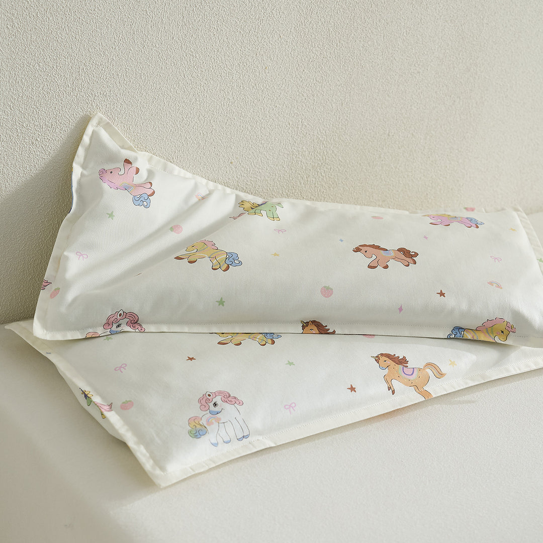 Skanto Kinderkissen mit niedlichem Einhorn-Motiv Skanto