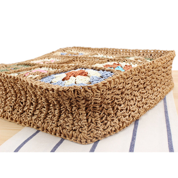 Handgeknüpfte Tragetasche mit floral inspiriertem Design Skanto