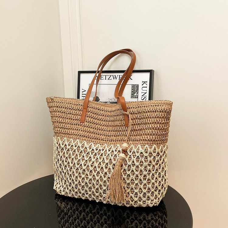 Eleganter und geräumiger Raffia-Korb Skanto