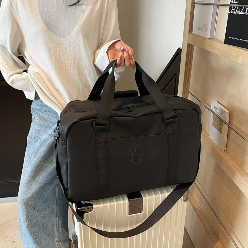 Multifunktionale Reisetasche mit strapazierfähigem Außenmaterial und praktischem Innenraum Skanto