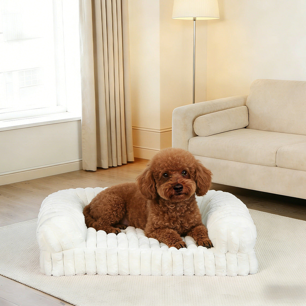 Elegantes gepolstertes Hundesofa
