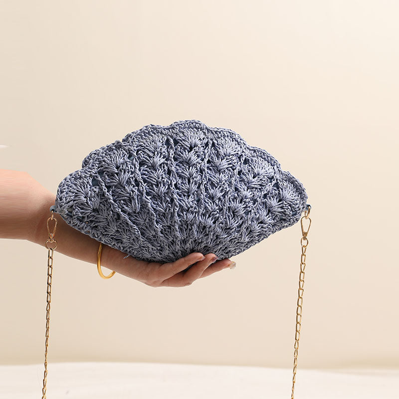 Elegante Clutch im Muscheldesign Skanto