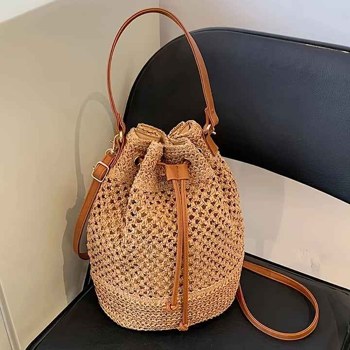 Vielseitige Makramee-Umhängetasche mit Lederdetails Skanto
