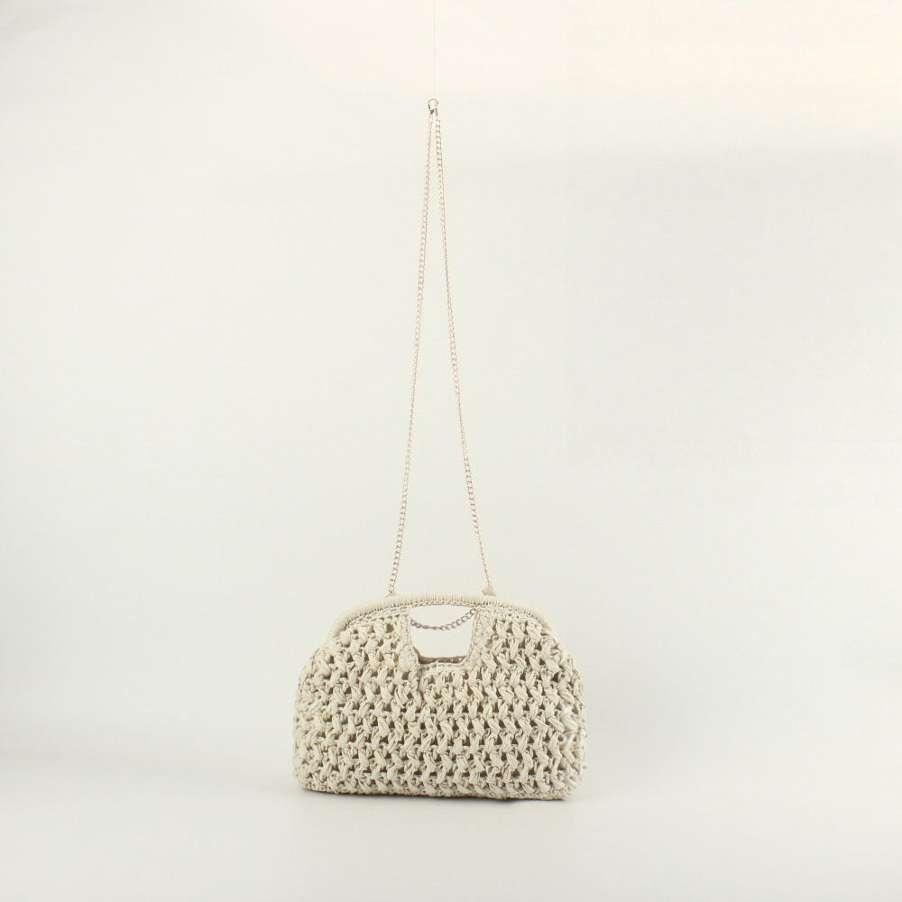 Feine Handtasche mit Metallkette Skanto