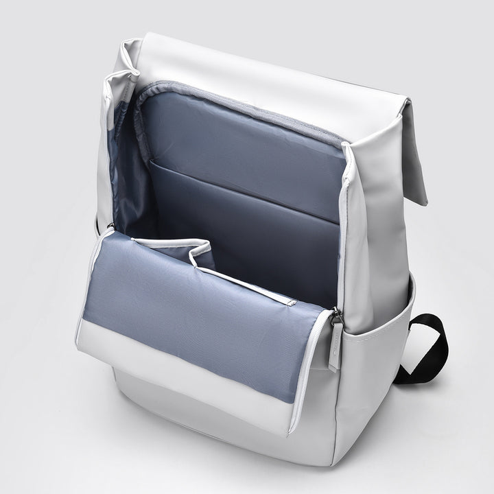 Hochwertiger Rucksack mit innovativem Rolltop-Verschluss und praktischen Außentaschen Skanto