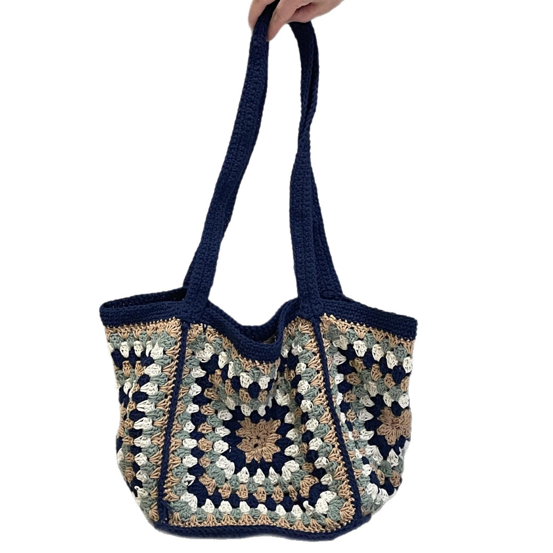Handgeknüpfte Schultertasche mit Vintage-Muster Skanto