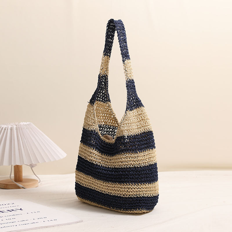 Leicht zu tragende Tasche im Streifendesign Skanto