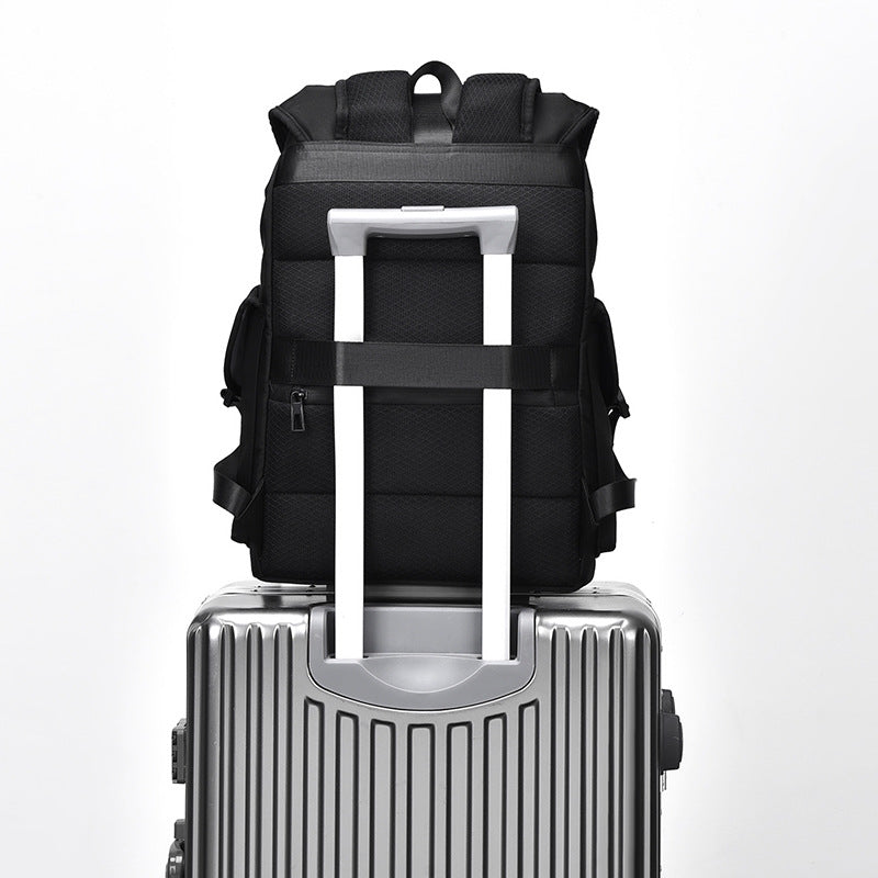 Rucksack mit großem Stauraum und vielen Fächern Skanto