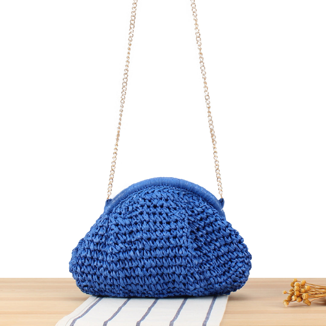 Schultertasche aus handgefertigten Naturfasern mit eleganter Kettenverzierung Skanto