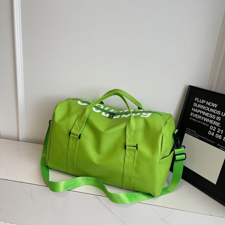 Sportliche Reisetasche mit robustem Design und verstellbarem Schultergurt Skanto