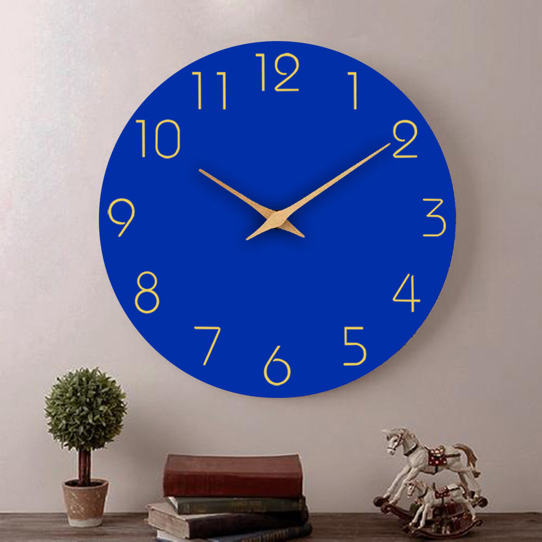 Skanto | Einfache Farbige Geräuschlose Wanduhr 12 Zoll