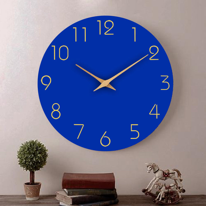 Skanto | Einfache Farbige Geräuschlose Wanduhr 12 Zoll