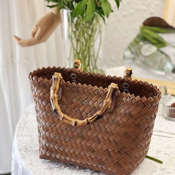 Handtasche aus gewebtem Material mit Bambusgriff Skanto