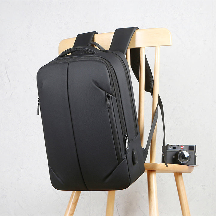 Moderner Laptop-Rucksack Skanto