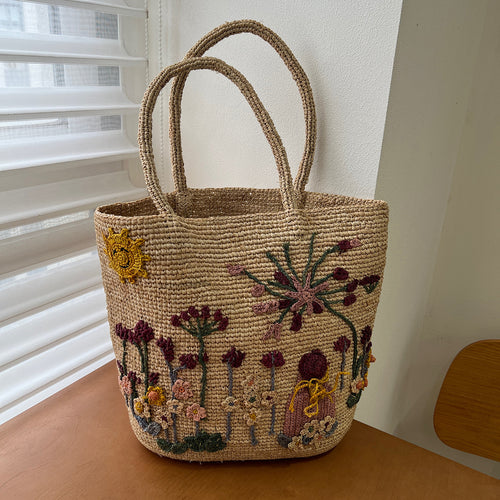 Handgemachte Strohtasche mit Blumenstickerei Skanto