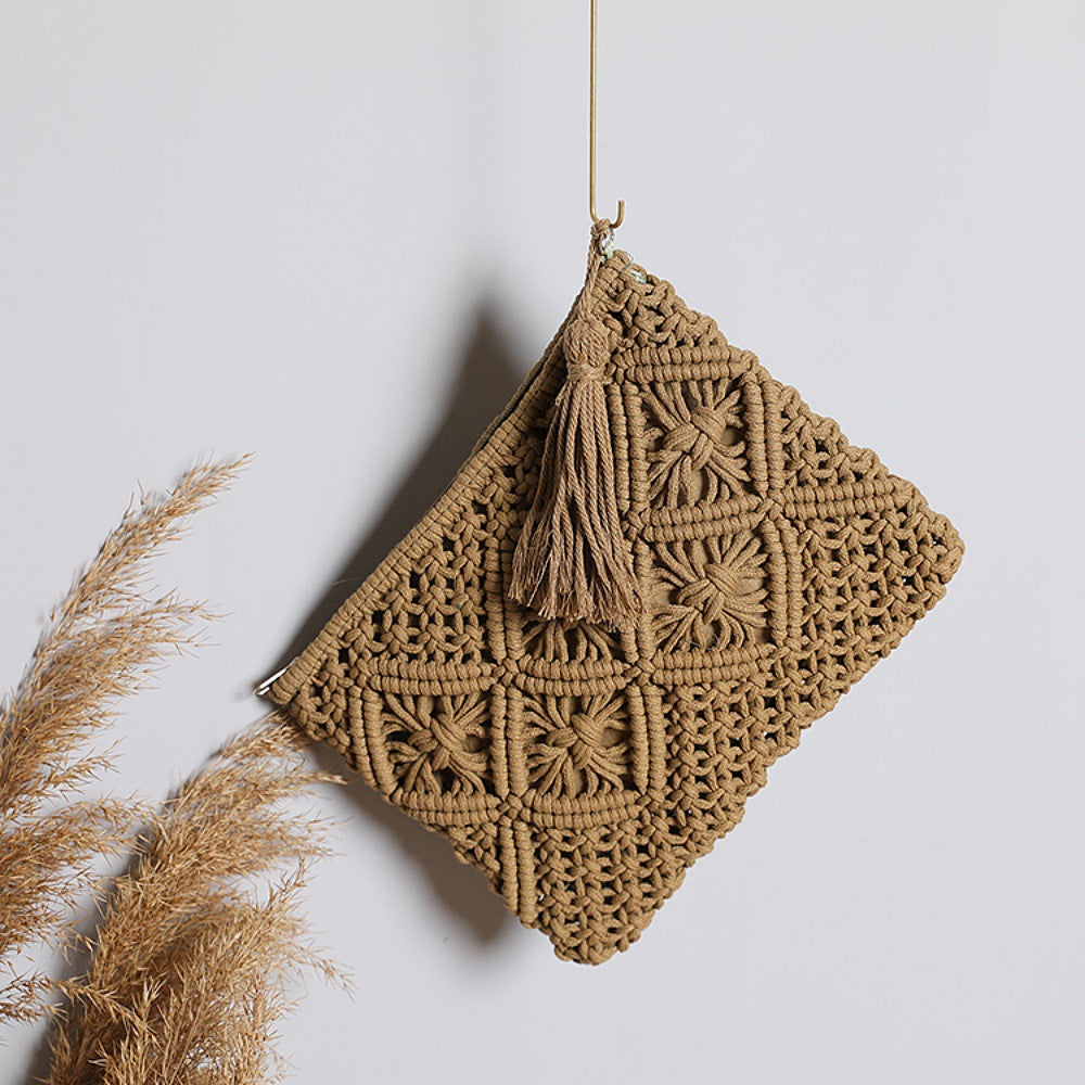 Makramee-Clutch mit Quastendetails Skanto