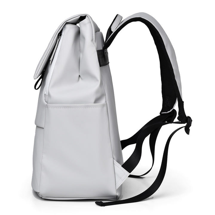 Hochwertiger Rucksack mit innovativem Rolltop-Verschluss und praktischen Außentaschen Skanto