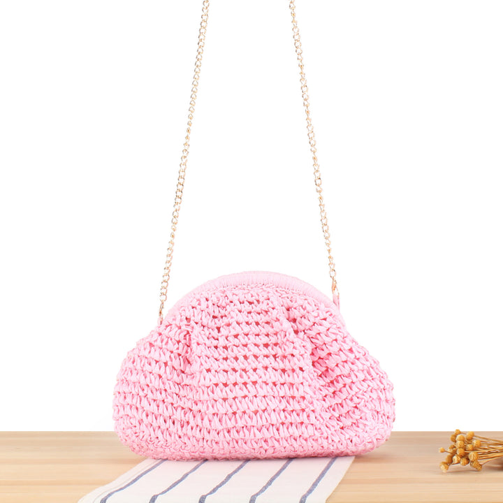 Schultertasche aus handgefertigten Naturfasern mit eleganter Kettenverzierung Skanto