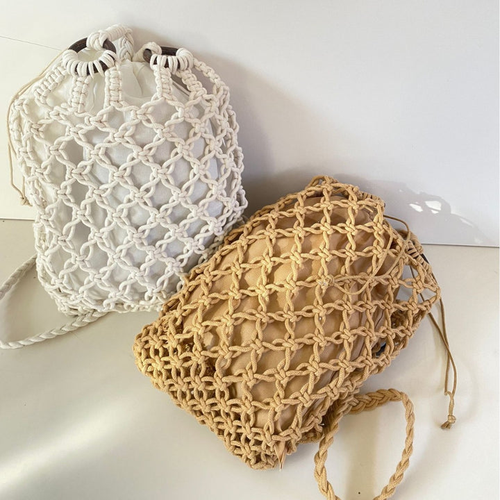 Handgeknüpfte Netztasche mit dekorativen Holzringen Skanto