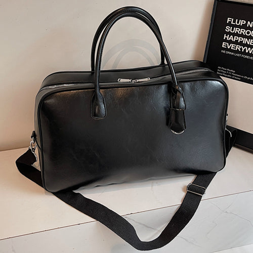 Elegante und geräumige Reisetasche aus Kunstleder Skanto