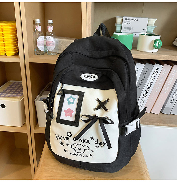 Niedlicher Schulrucksack im Charakter-Design