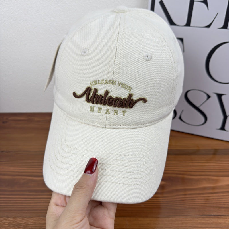 Skanto Bestickte Baseballkappe für Damen mit Herz-Grafik Skanto