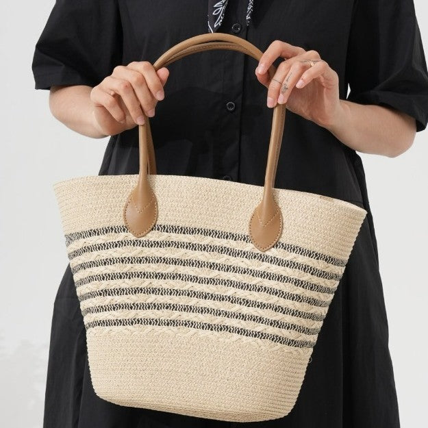 Elegante Tasche aus geflochtenem Naturmaterial Skanto