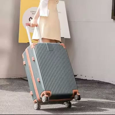 Robuster, leichter Hartschalenkoffer Skanto