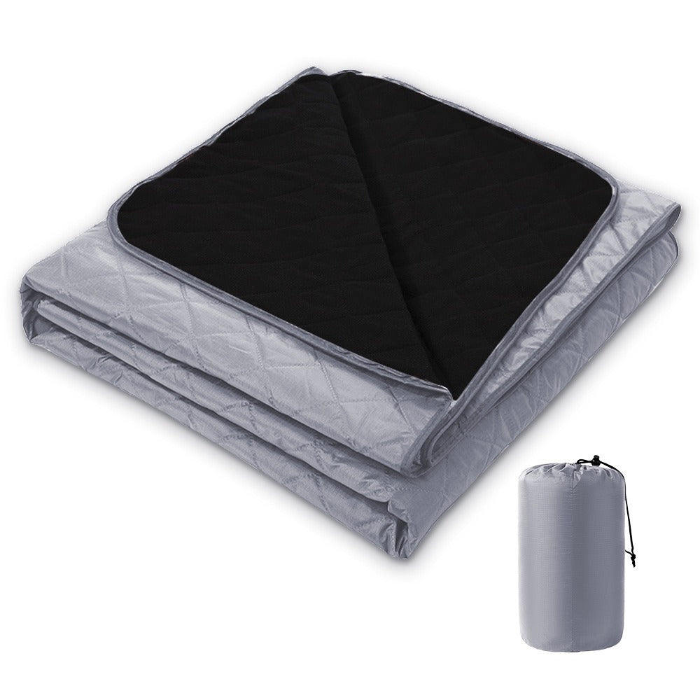 Große leichte kompakte Outdoor-Decke Skanto