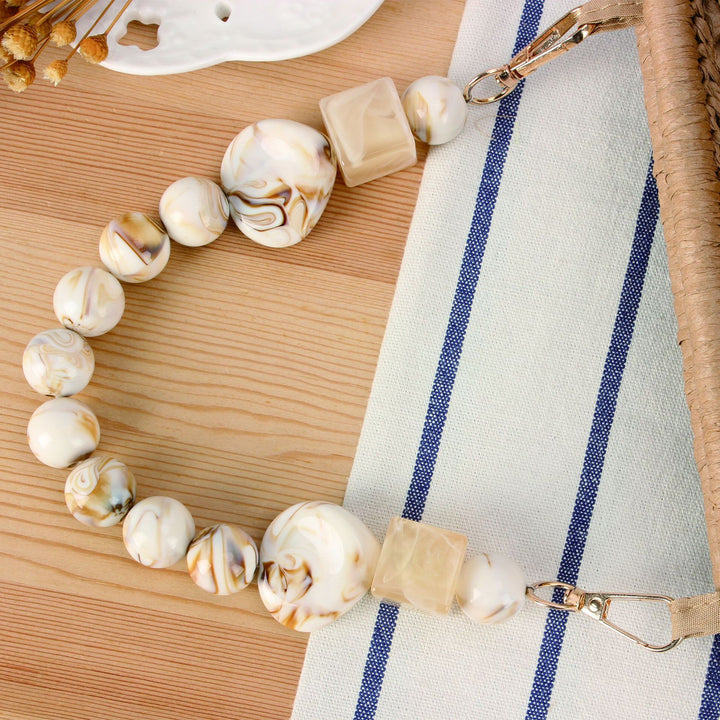 Korbtasche mit eleganten Holzdetails Skanto