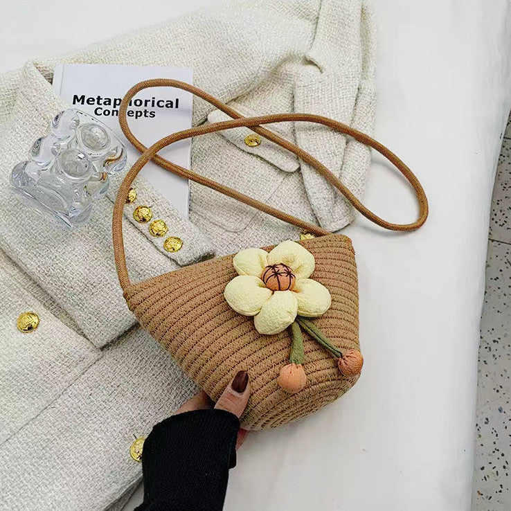 Handgefertigte Umhängetasche mit floraler Applikation Skanto