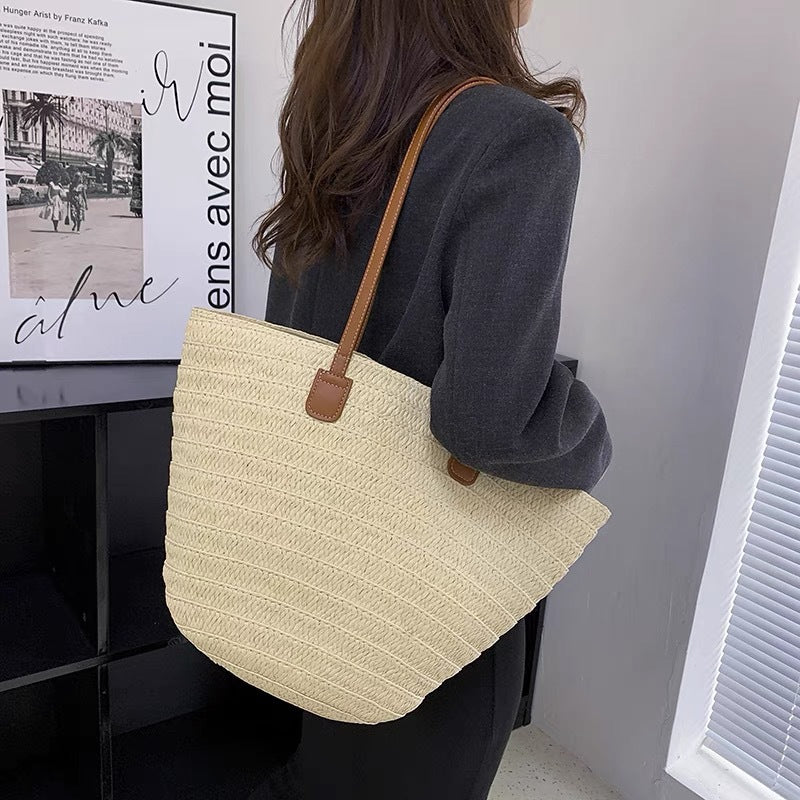 Designer-Tasche mit eleganten Kunstledergriffen Skanto