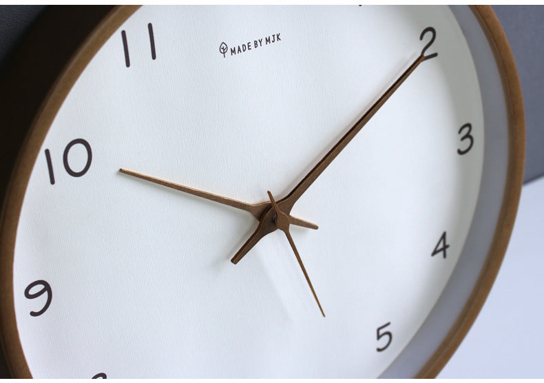 Skanto | TimberClock – Analoge Massivholzuhr