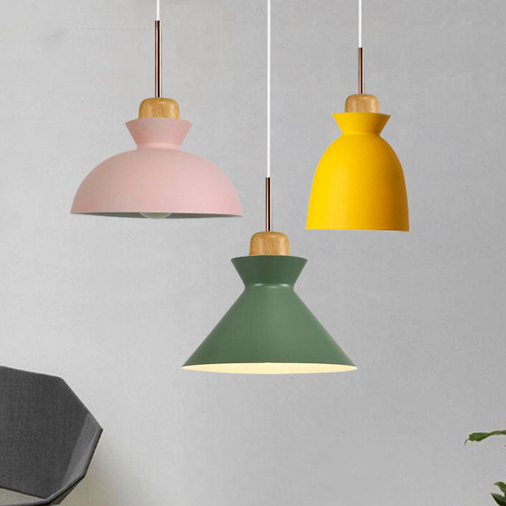 Skanto | AuroraLite Nordische Pendelleuchte | Metalldesign | 1-flammig | Moderne Farboptionen