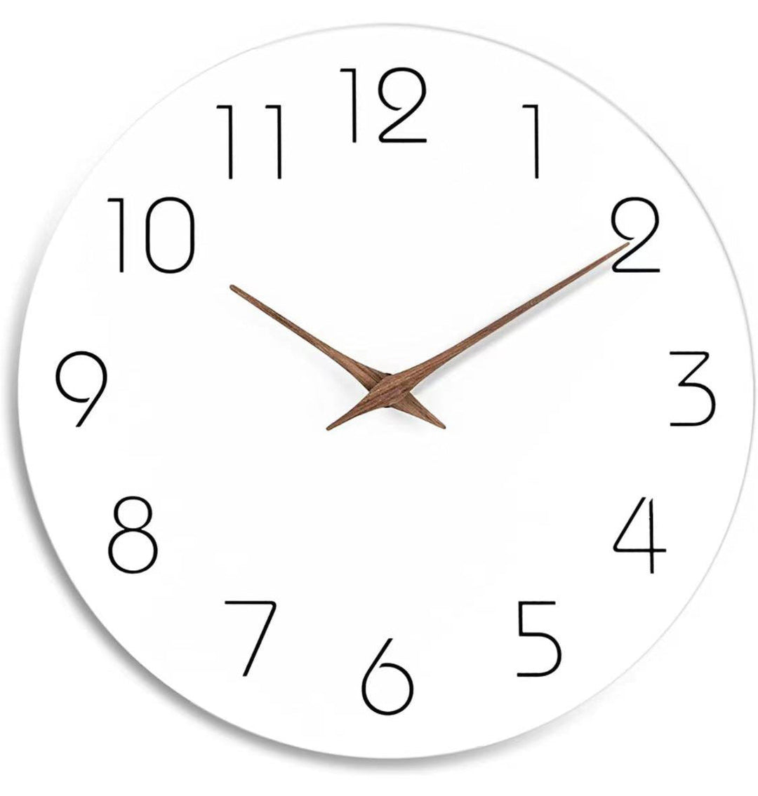 Skanto | Einfache Farbige Geräuschlose Wanduhr 12 Zoll