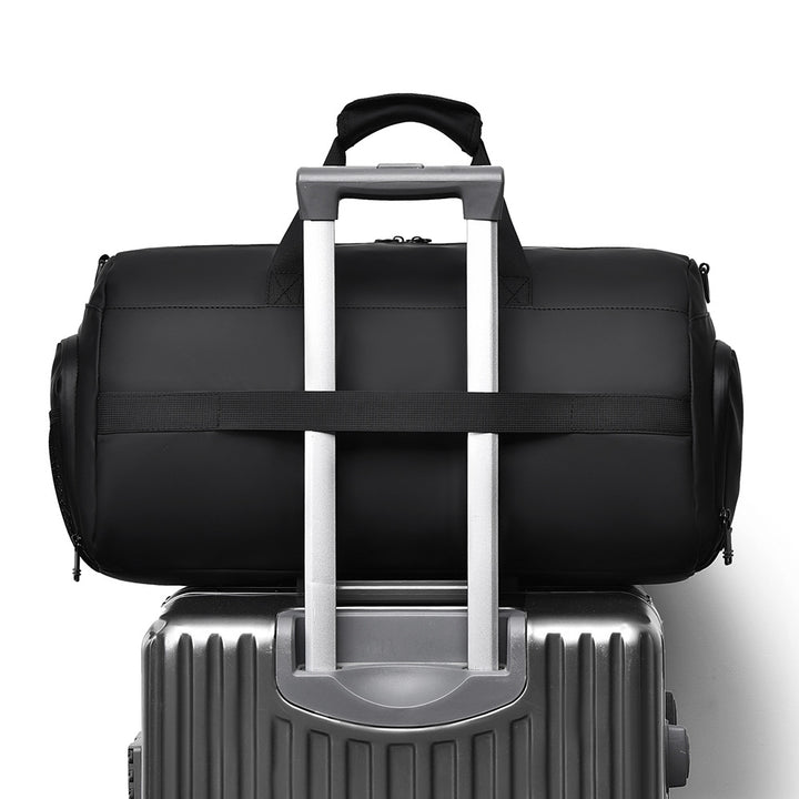 Sport-Reisetasche mit ergonomischem Tragesystem und wasserabweisendem Material Skanto