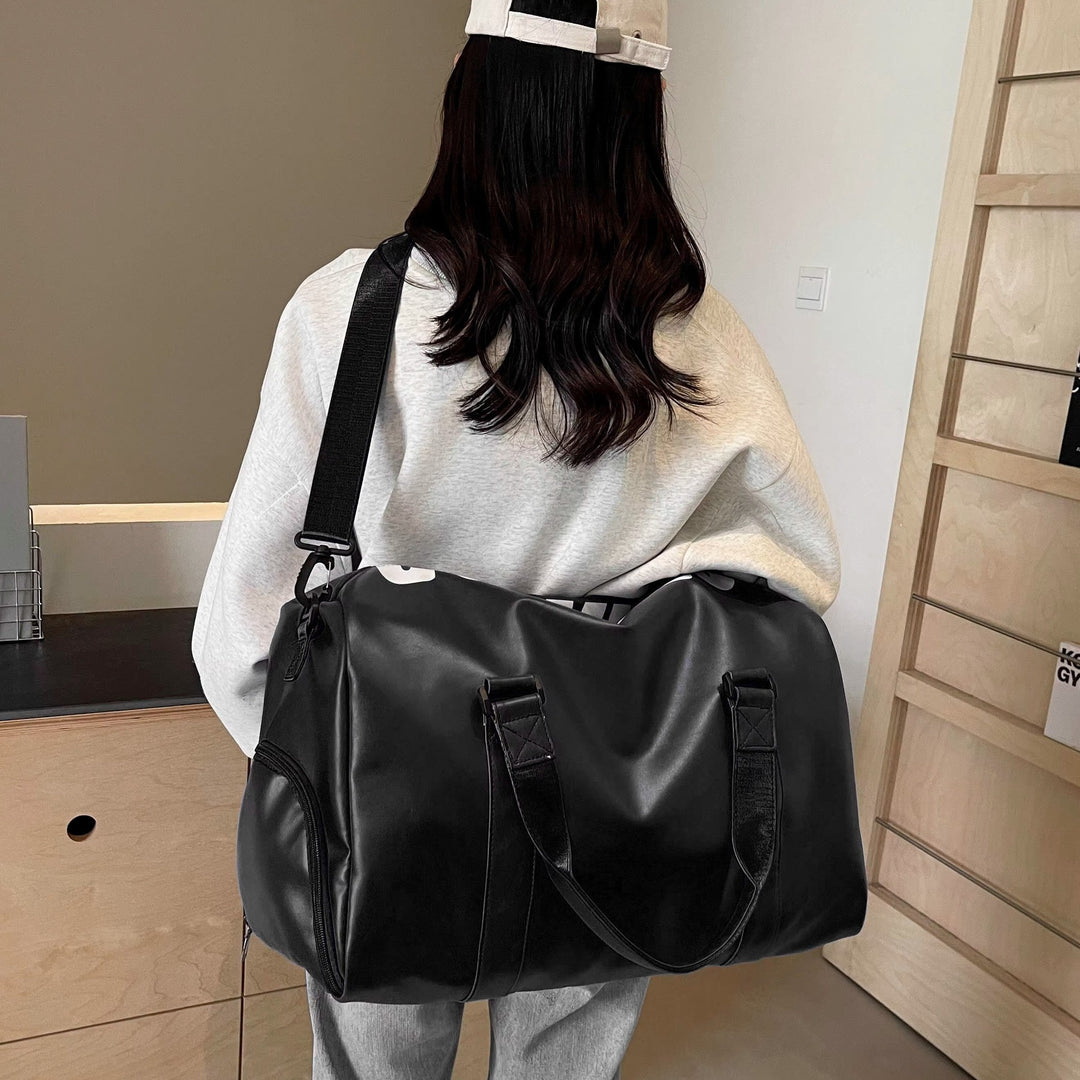 Sportliche Reisetasche mit robustem Design und verstellbarem Schultergurt Skanto
