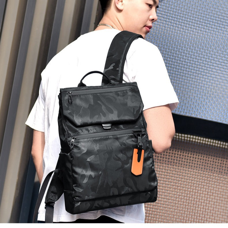 Urbaner Rucksack mit multifunktionalem Tabsystem Skanto